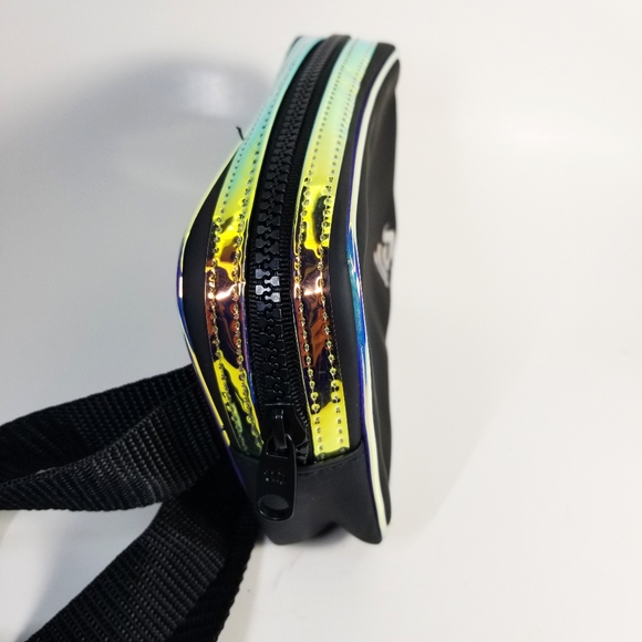 Urban Decay Holo Bag - Picture 2 of 4